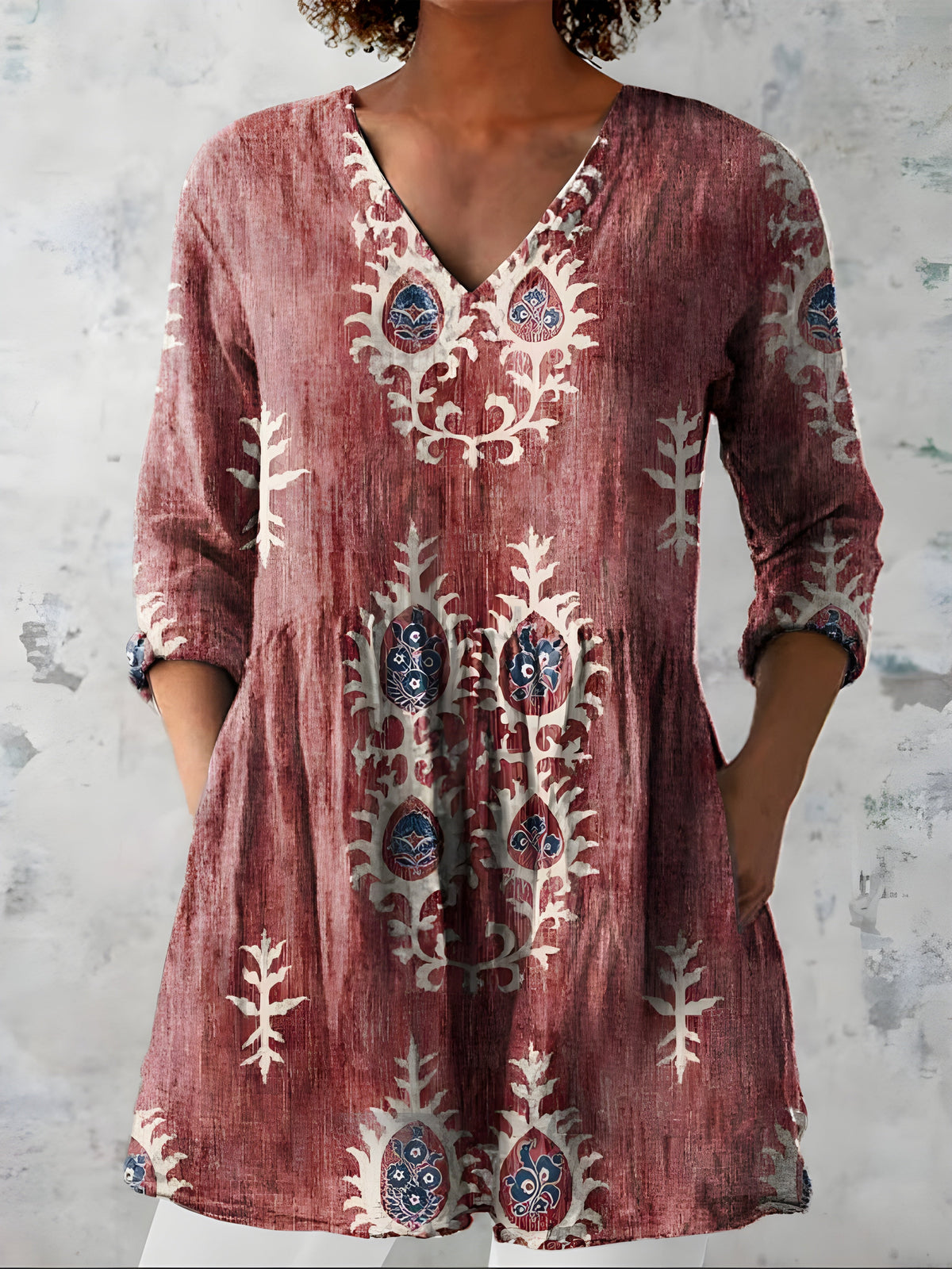 Everly | Long Blouse with V-Neck